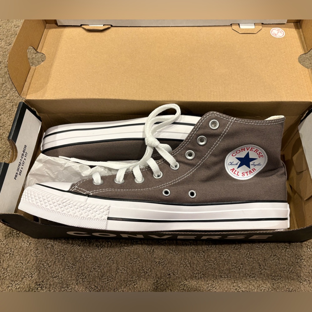 Brand New Converse Men’s 11 Charcoal-